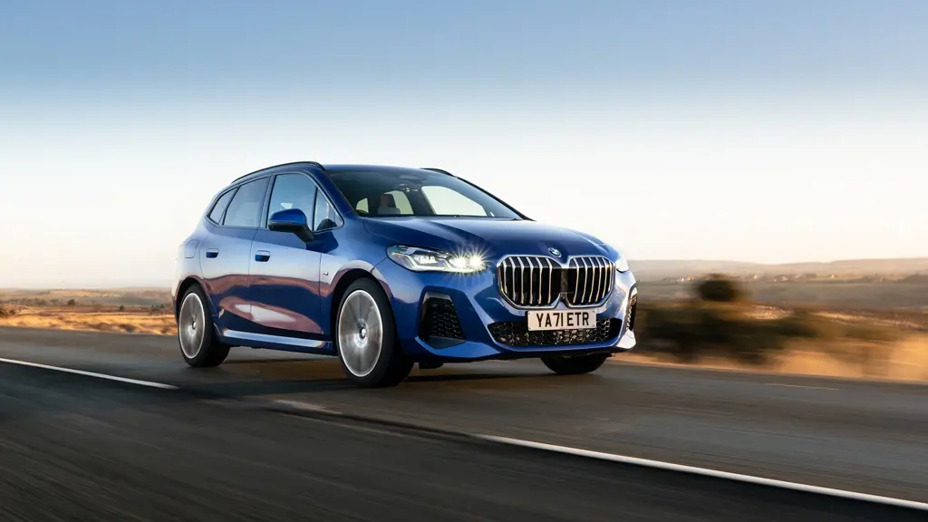 BMW 2 Series 220i MHT Sport 5dr DCT Tech Plus Pack