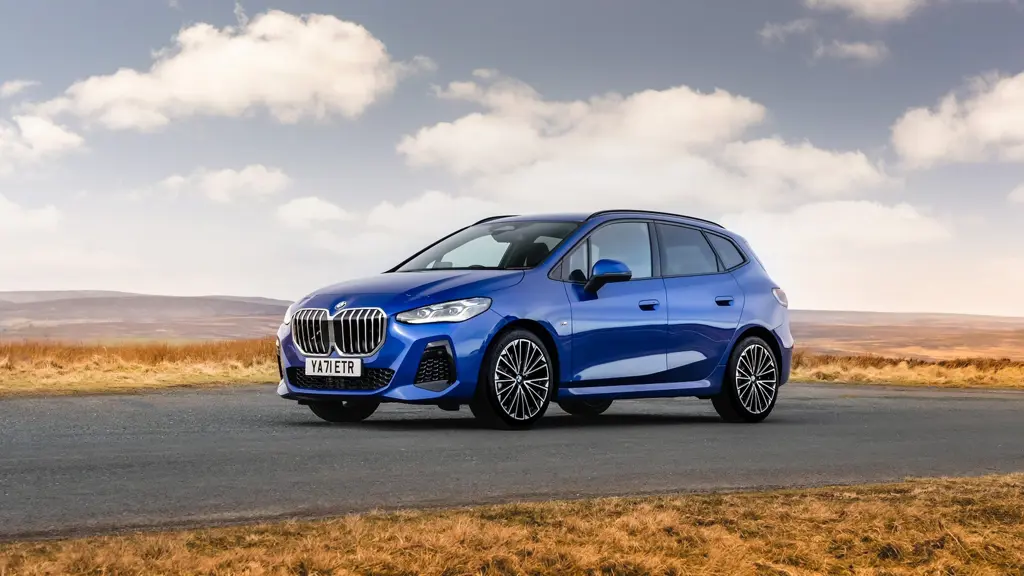 BMW 2 Series 220i MHT Sport 5dr DCT Tech Plus Pack