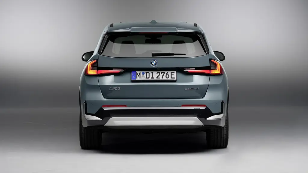 BMW ix1 230kW xDrive30 xLine 65kWh 5dr Auto 22kWCh