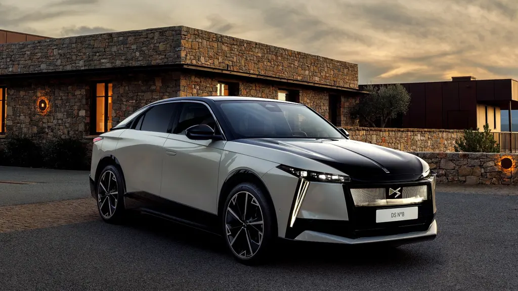 DS NO8 191kW Pallas 74kWh 5dr Auto