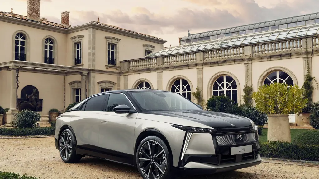 DS NO8 191kW Pallas 74kWh 5dr Auto