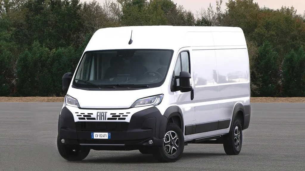 Fiat Ducato 35 Maxi L3 Diesel 2.2 Multijet 140 Dropside Crew CAB