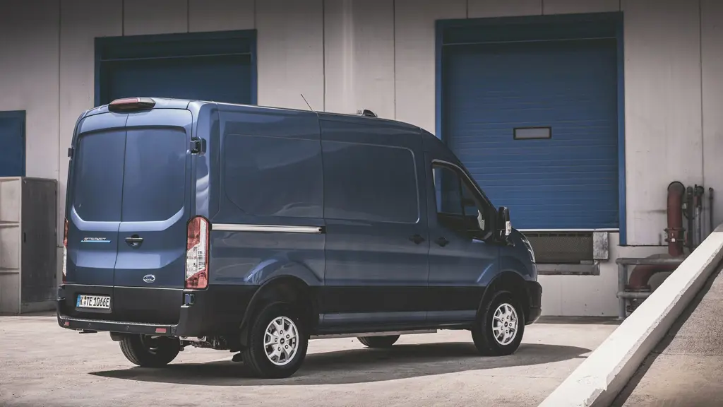 Ford Transit 460 L4 Minibus Diesel RWD 2.0 Ecoblue 130PS H3 18 Seater Trend NAV