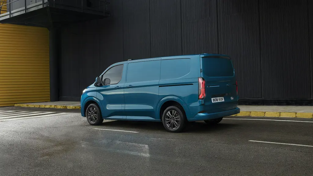 Ford Transit Custom E- 320 L1 Electric AWD 210KW 71KWH H1 Van MS-RT Auto