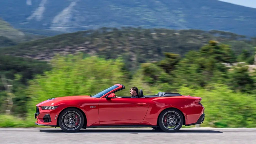 Ford Mustang 5.0 V8 GT 2dr