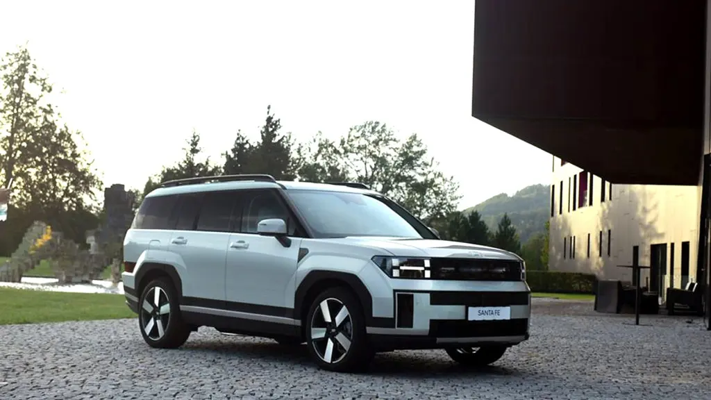 Hyundai Santa Fe 1.6 TGDi 288 PHEV Calligraphy 5dr 4WD Auto 6 St