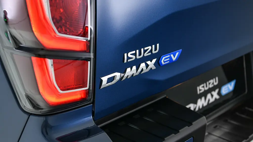 Isuzu D-MAX Electric 140KW 67KWH EDL40 Double CAB Pickup 4X4 Auto