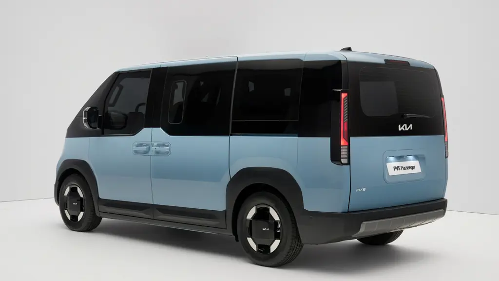 Kia PV5 120kW Plus Long Range 71kWh 5dr Auto