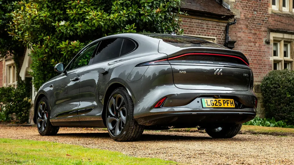 MG Motor UK im6 553kW Launch Edition 100kWh 5dr AWD Auto