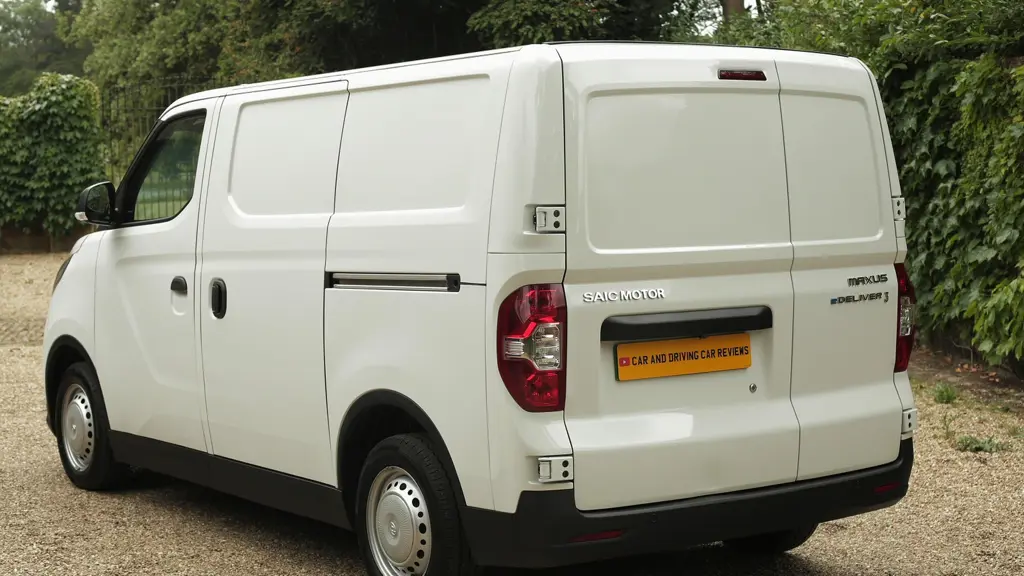Maxus Deliver 3 E L2 Electric 118KW Chassis CAB 50.2Kwh Auto