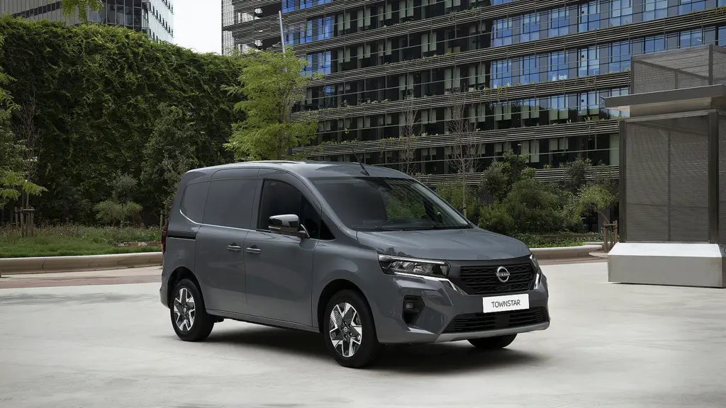 Nissan Townstar L1 Petrol 1.3 Tekna Van Auto Safety