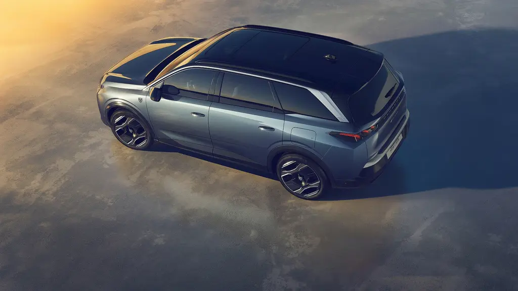 Peugeot 5008 1.2 Hybrid 145 GT Premium 5dr e-DSC6