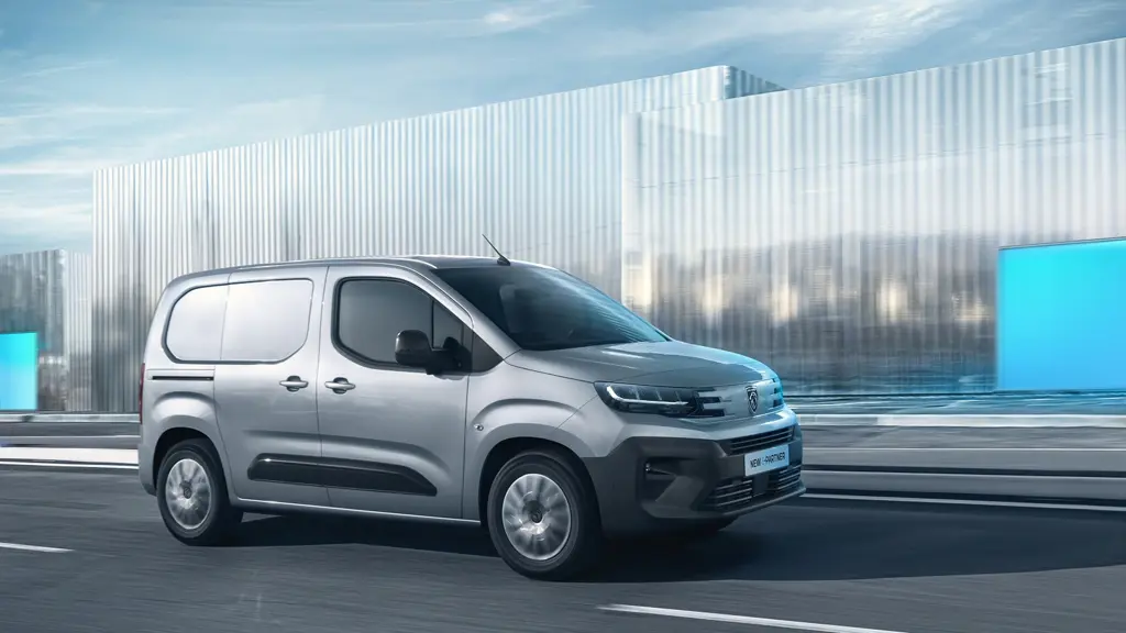 Peugeot Partner E- Standard 100KW 52KWH Professional Van Auto