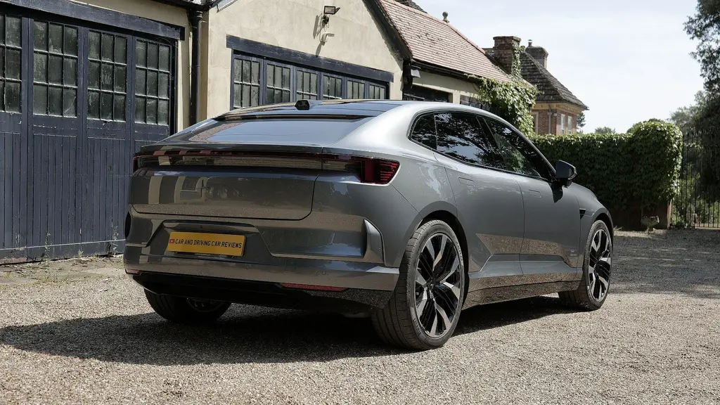 Polestar 4 400kW 100kWh LR DM Plus Performance 5dr Auto