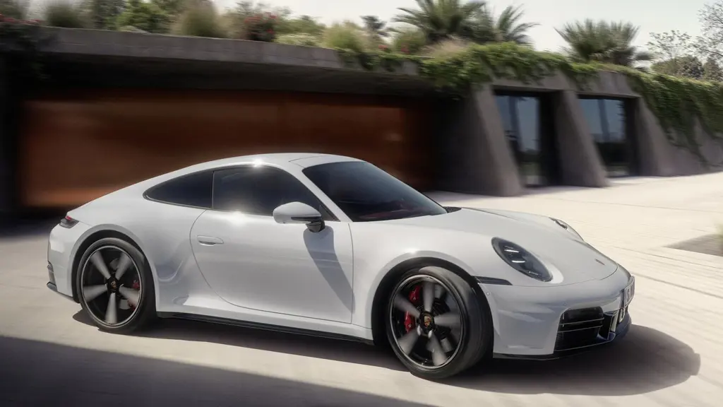 Porsche 911 S 2dr PDK