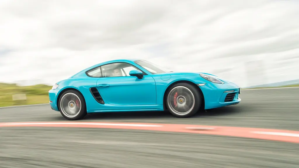 Porsche Cayman 2.0 2dr