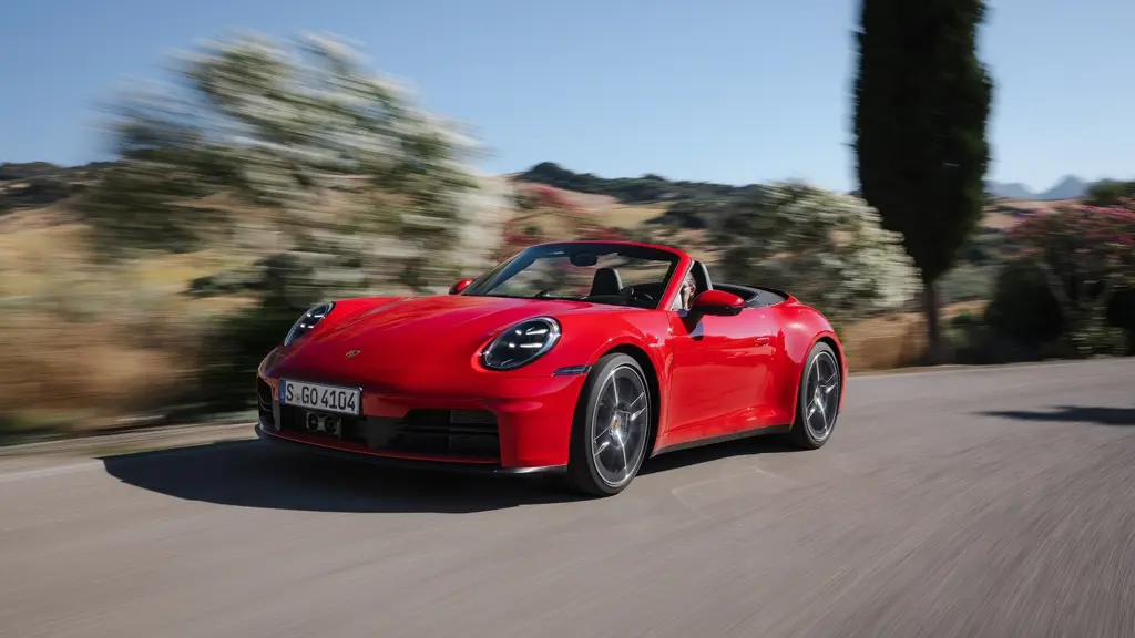 Porsche 911 GTS t-Hybrid 2dr PDK