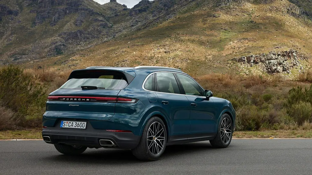 Porsche Cayenne E-Hybrid 5dr Tiptronic S