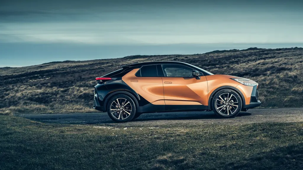 Toyota C-HR 1.8 Hybrid Design 5dr CVT Pan Roof