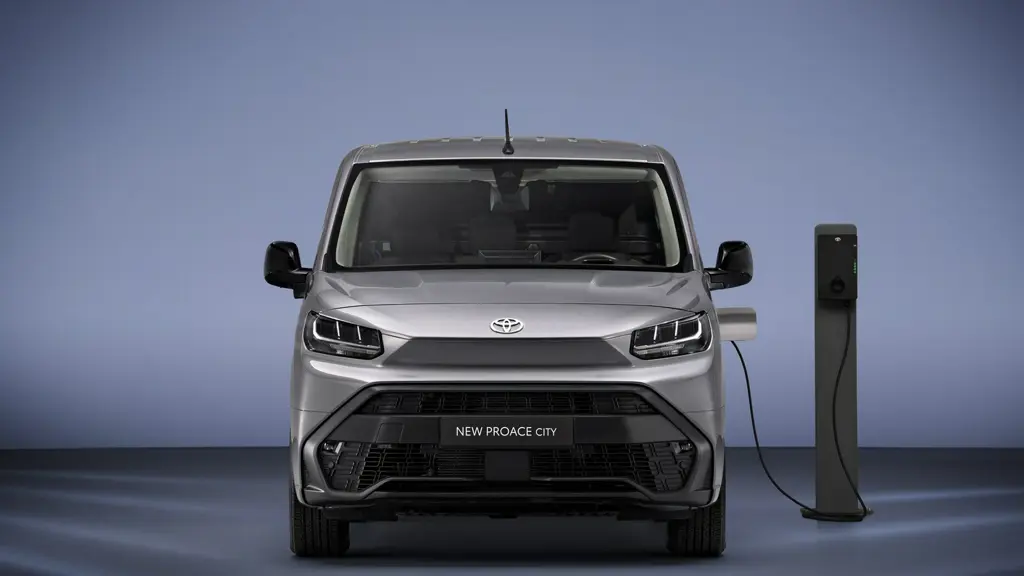 Toyota Proace City L2 Electric Icon Van 50KWH Auto