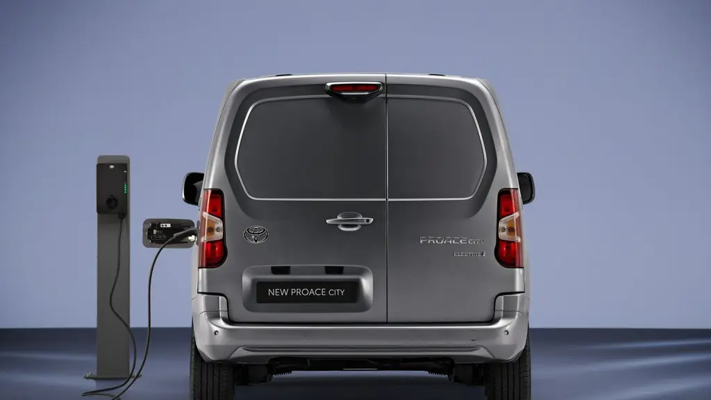 Toyota Proace City L2 Electric Icon Van 50KWH Auto