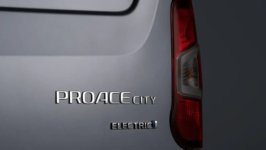 Toyota Proace City L2 Electric Icon Van 50KWH Auto