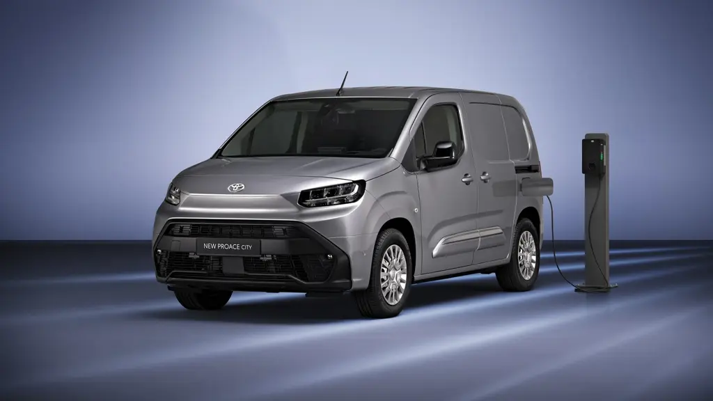 Toyota Proace City L2 Electric Icon Van 50KWH Auto