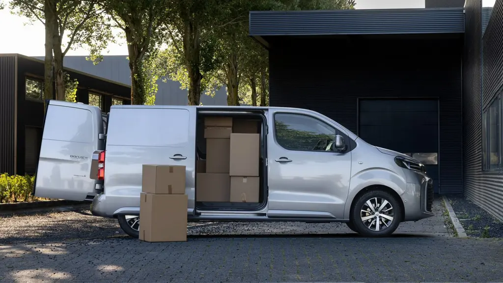 Toyota Proace L2 Diesel 2.0D 145 Icon Van