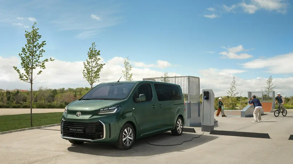 Toyota Proace Verso 100kW Design Premium L2 75kWh 5dr Auto