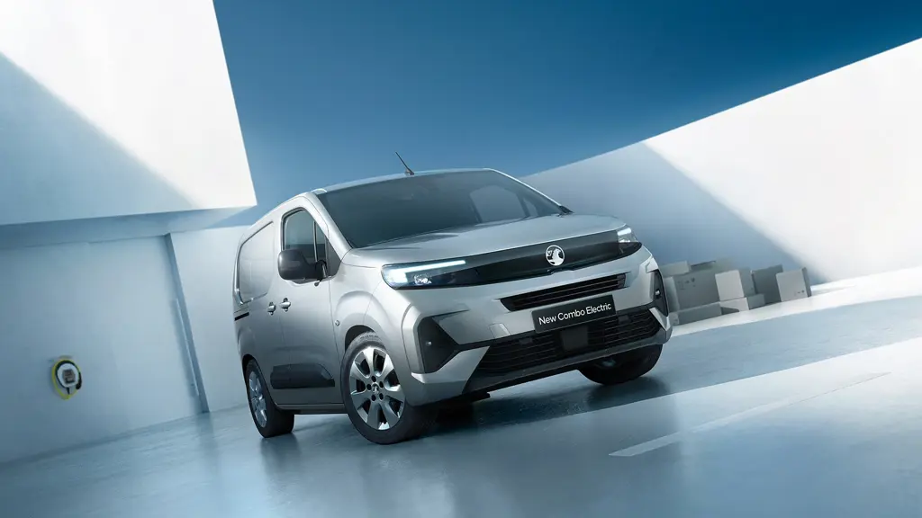 Vauxhall Combo Cargo Combo M Cargo Electric 100KW Prime 52KWH H1 Van Auto