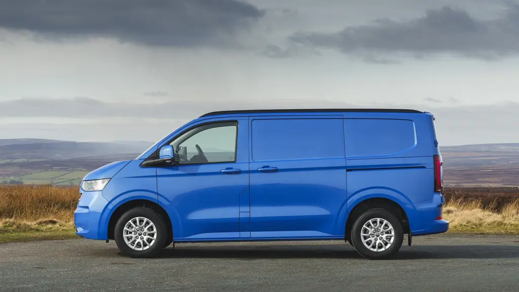 Volkswagen Transporter T32 SWB Diesel 2.0 TDI 170 Commerce PRO Kombi Van Auto