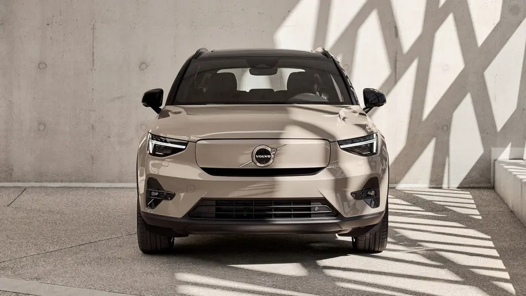 Volvo EX40 185kW Ext Range Ultra Black Edition 82kWh 5dr Auto