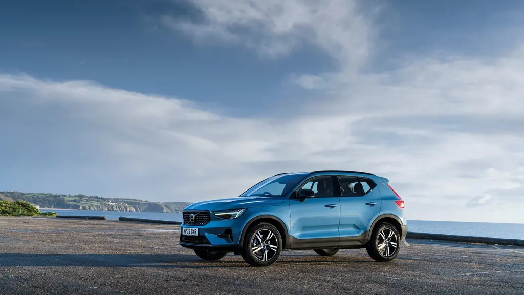 Volvo XC40 2.0 B4P Ultra Bright 5dr Auto