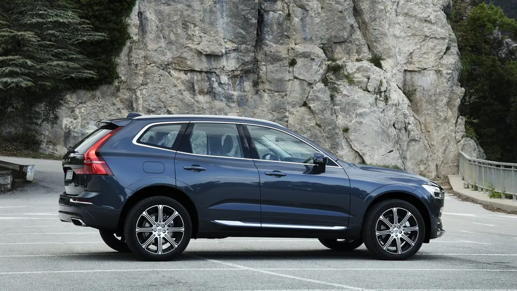 Volvo XC60 2.0 B5P Plus Black Edition 5dr AWD Geartronic