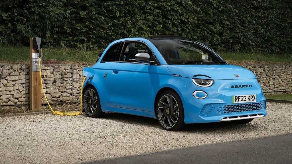 Abarth 500 114kW Turismo 42.2kWh 2dr Auto