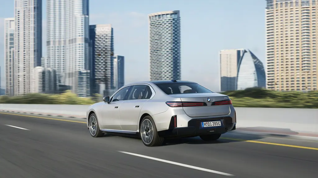 BMW i7 400kW xDrive60 M Sport Pro 105.7kWh 4dr Auto