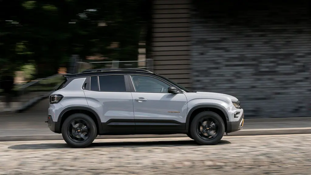 Jeep Avenger 115kW e-Altitude 54kWh 5dr Auto