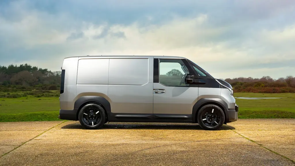 Kia PV5 Cargo L2 Electric 89KW Plus Standard Range 52KWH H1 Van Auto