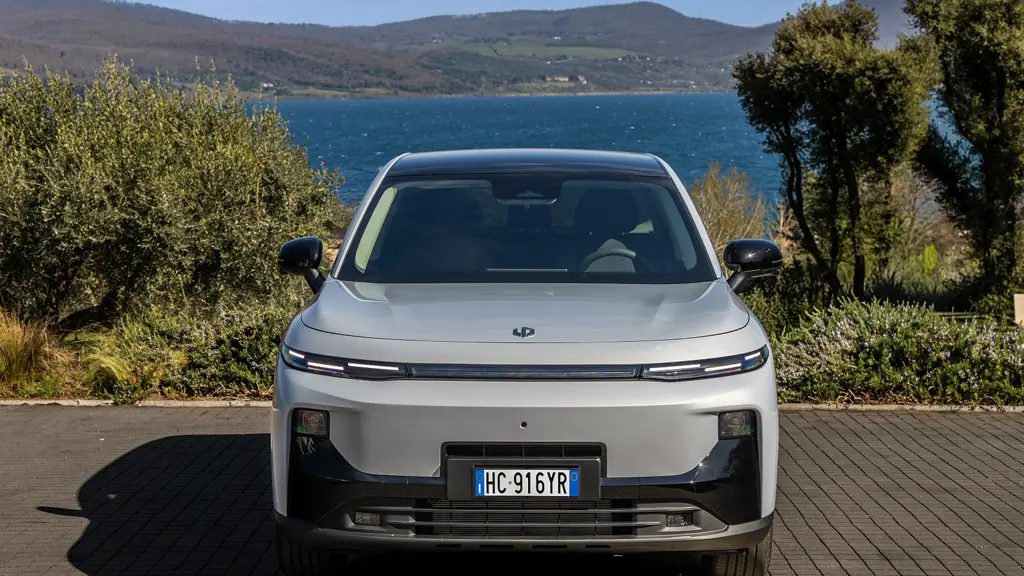 LEAPMOTOR B10 160kW 70kWh 5dr Auto