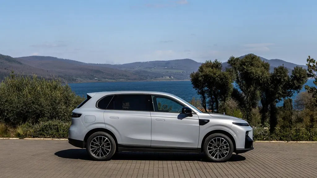 LEAPMOTOR B10 160kW 70kWh 5dr Auto