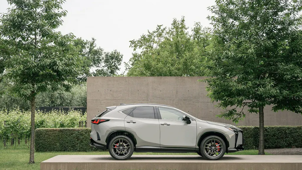 Lexus Nx 450h+ 2.5 Premium 5dr E-CVT