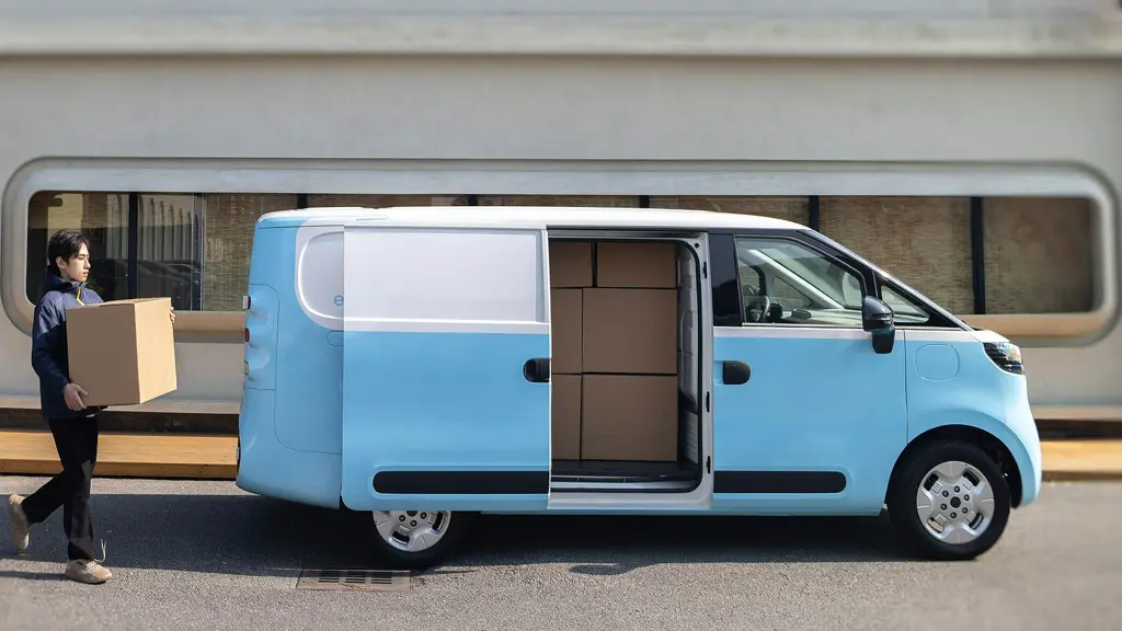 Maxus Deliver 5 E L1 Electric 120KW H2 Van 64KWH Auto