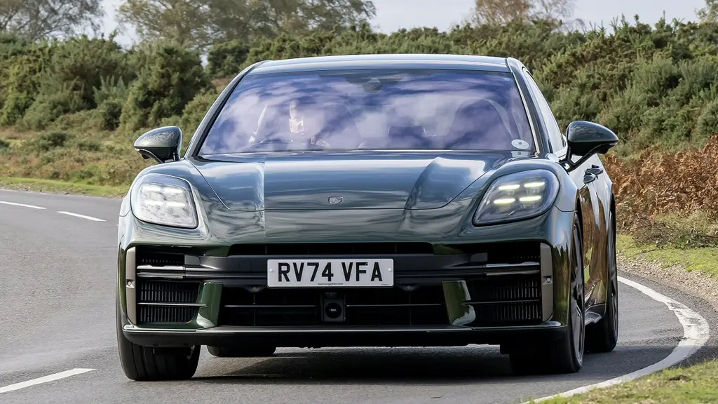 Porsche Taycan 440kW 105kWh 4S Black Edition 4dr Auto