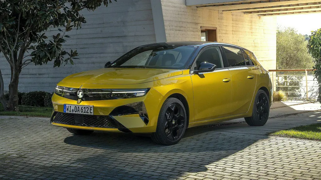 Vauxhall Astra 1.6 Plug-in Hybrid 195 GS 5dr e-DCT7