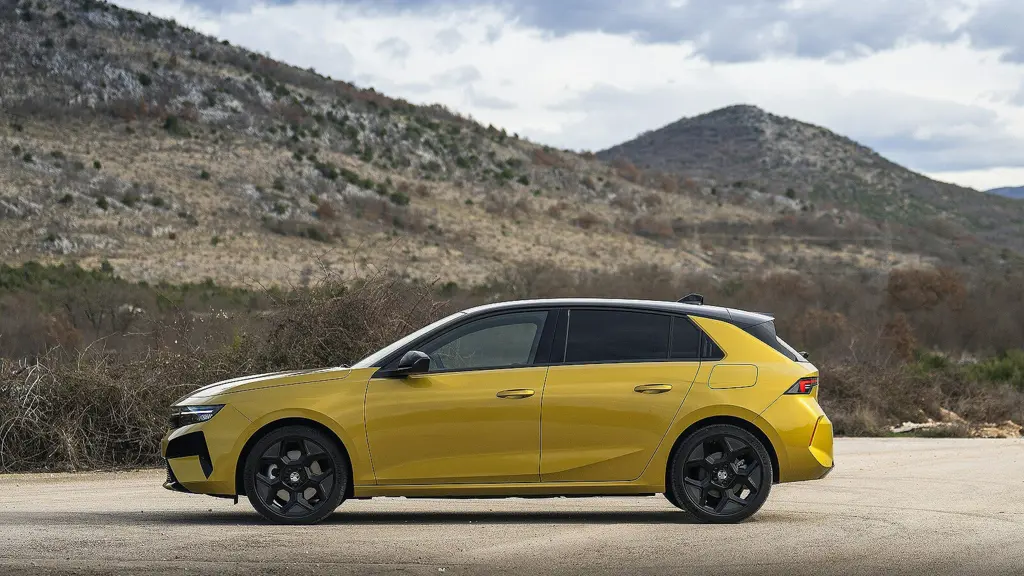 Vauxhall Astra 1.6 Plug-in Hybrid 195 GS 5dr e-DCT7