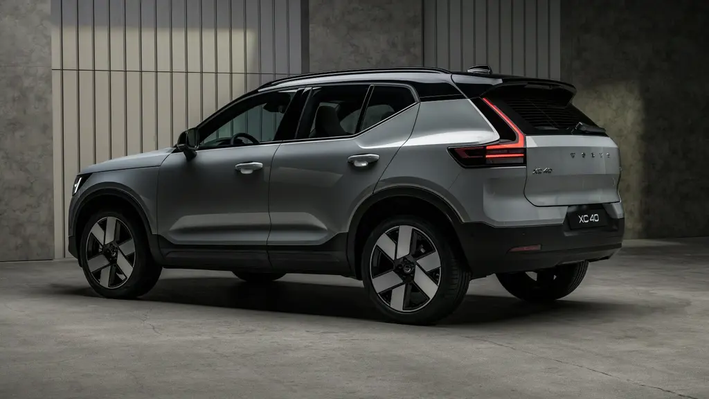 Volvo XC40 2.0 B4P Plus Dark 5dr Auto