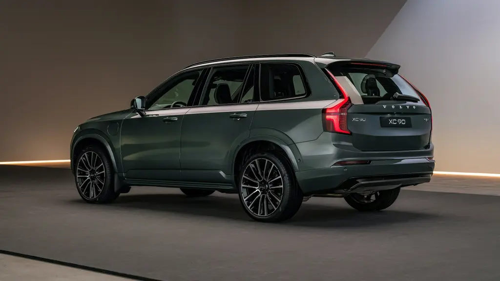 Volvo XC90 2.0 T8 406 PHEV Plus Dark 5dr AWD Geartronic