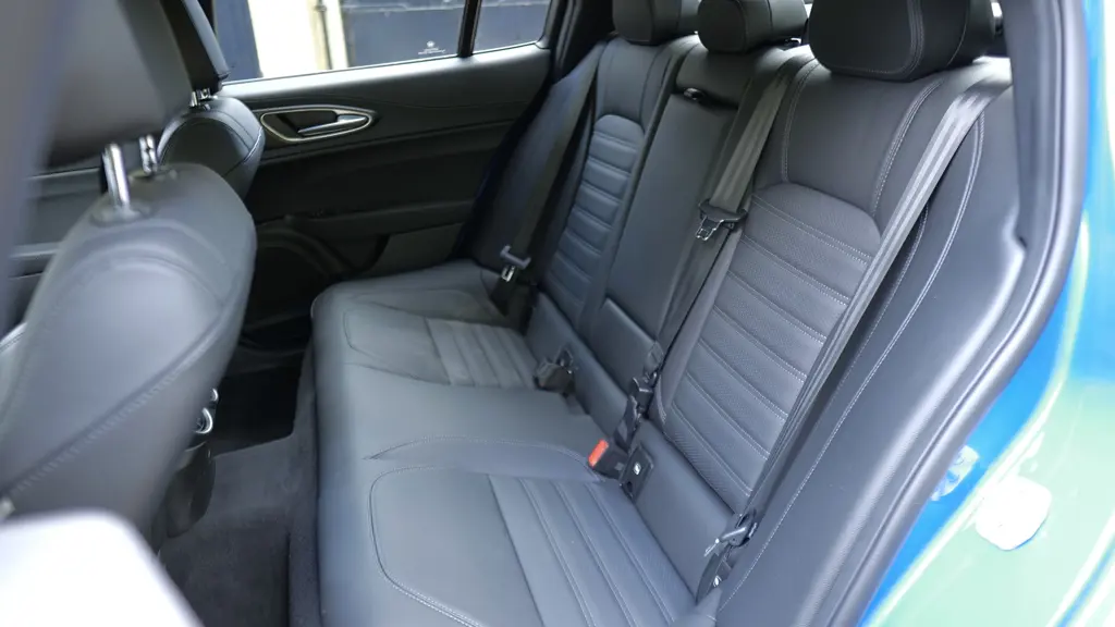 Alfa Romeo Giulia 2.9 V6 BiTurbo Quadrifoglio 4dr Auto