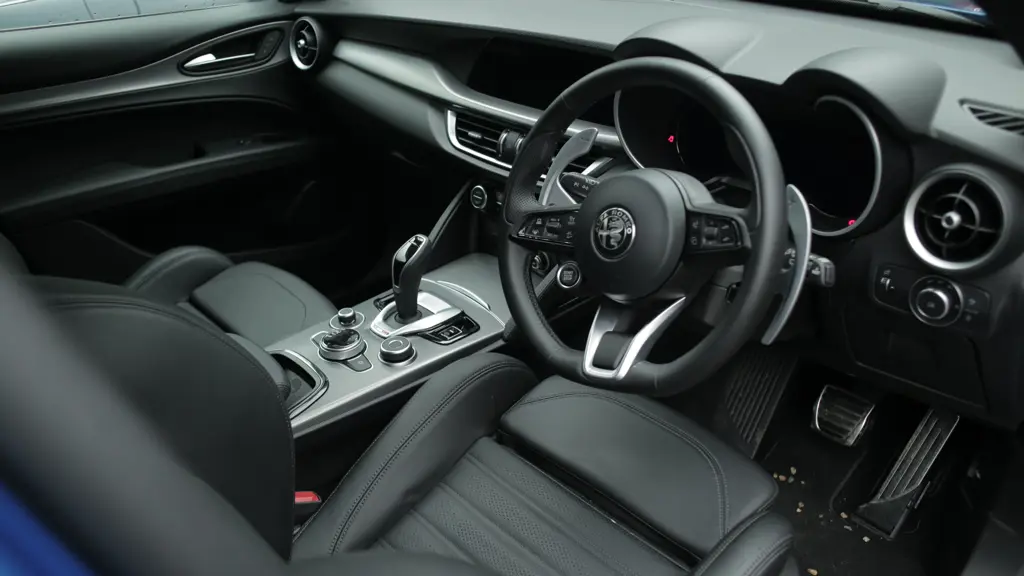 Alfa Romeo Stelvio 2.0 Turbo 280 Sprint 5dr AWD Auto