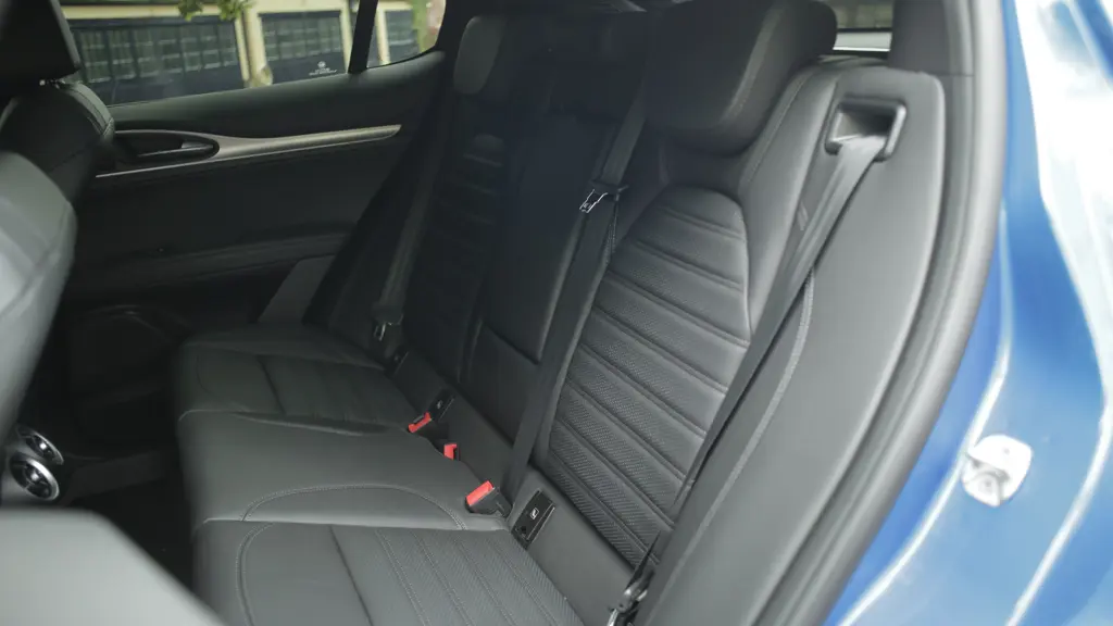 Alfa Romeo Stelvio 2.0 Turbo 280 Sprint 5dr AWD Auto